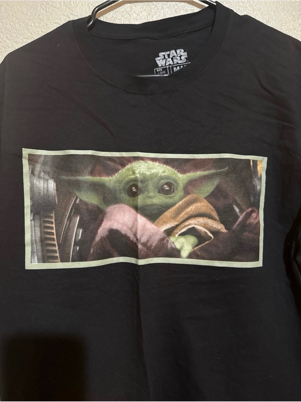 Star Wars Men’s Black Tee with Grogu Green Print